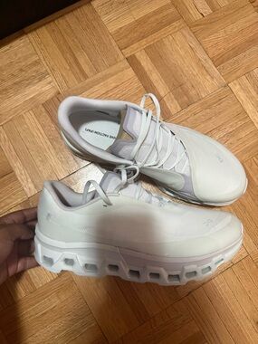 BNIB. ON x PAF cloudmonster 2  Vapor/Frost  mens Sneakers size US14